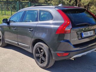 Volvo XC60 Summum AWD MY2012 2.4 D5 158kW