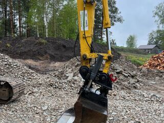 Komatsu PC138US-11 72kW