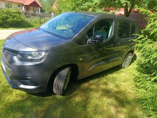 Toyota ProAce City 1.2 81кВ