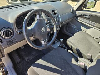 Suzuki SX4 2.0 99kW