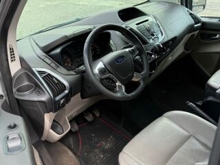 Ford Tourneo Custom Long Limited Edition 8k 2.2 R4 TDCi 114kW