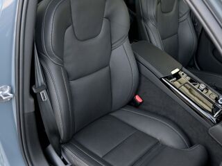 Volvo S60 AWD B&W LUXURY+ ULTIMATE DARK XENIUM INTELLI 2.0 T8 Twin-Engine PLUG-IN-HYBRID LONG RANGE 335kW