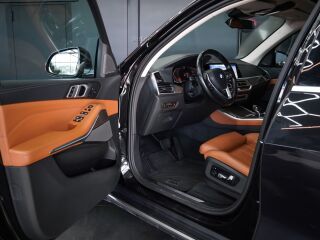 BMW X5 xDrive30d 3.0 195кВ
