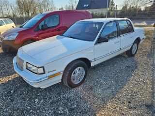 Buick Skylark Lux 3.3 119kW