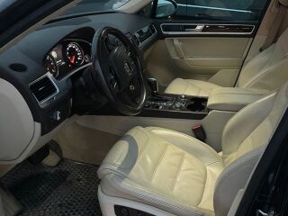 Volkswagen Touareg R-line Facelift 3.0 V6 TDI 193kW