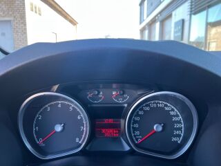 Ford Mondeo Long 2.0 R4 107kW