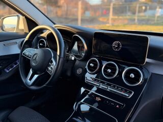 Mercedes-Benz C 220 2.0 143kW