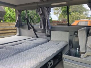 Volkswagen Multivan Westfalia California 2.4 57кВ