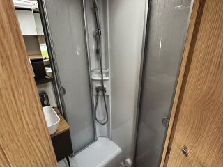 LMC Tourer LIFT H664G 2.0 125kW