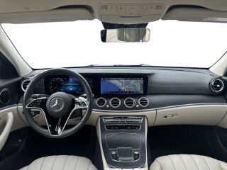 Mercedes-Benz E 300 de 4Matic AMG Night pakett 2.0 143kW