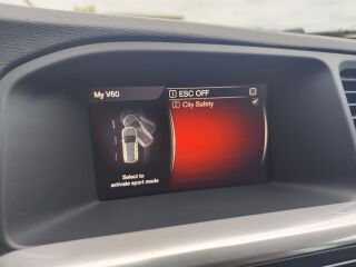Volvo V60 MOMENTUM 2.0 R4 D3 110kW