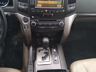 Toyota Land Cruiser 4.5 V8 210kW