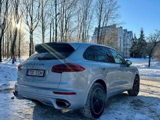 Porsche Cayenne 3.0 210kW