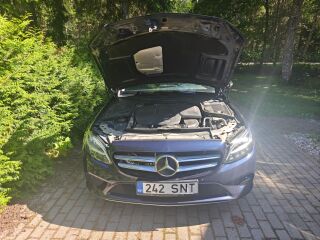 Mercedes-Benz C 220 2.0 143kW