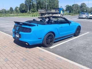Ford Mustang 3.7 227кВ