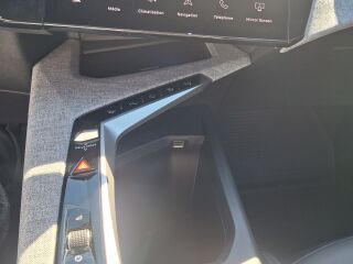 Peugeot 3008 Business Hybrid 145 e-DCS6 1.2 107кВ