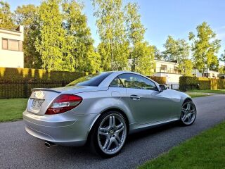 Mercedes-Benz SLK 350 3.5 V6 200kW