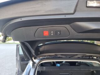 Opel Grandland X 4 Ultimate Hybrid 1.6 R4 Plug-in Hybrid 221кВ