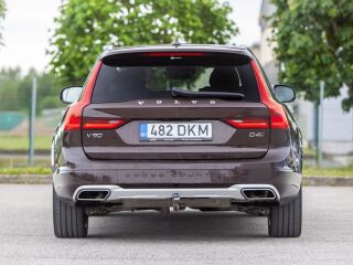 Volvo V90 Cross Country Inscription 2.0 140kW