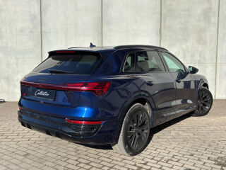 Audi Q8 e-tron 55 quattro S line Exclusive 300kW