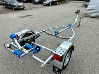 Tiki Treiler BX600-L paadihaagis 4.5 meetrisele paadile