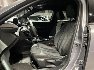 Peugeot 2008 Allure PureTech 130 AT8 1.2 96kW