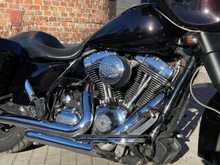 Harley-Davidson Street Glide V2