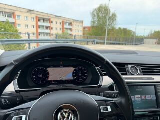 Volkswagen Passat Highline Executive 1.8 TSI 132кВ