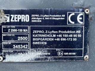 Scania G450 6x2 EURO6 + RETARDER + CARRIER SUPRA 850 Mt 331кВ