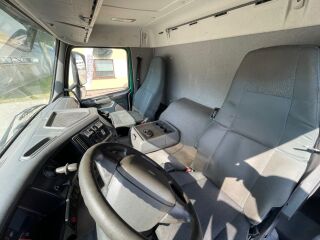 Volvo FM 410 6X2*4 EURO 5+ VEB + SIDE OPENING + BOX EURO 308kW