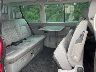 Volkswagen Multivan 2.5 111kW