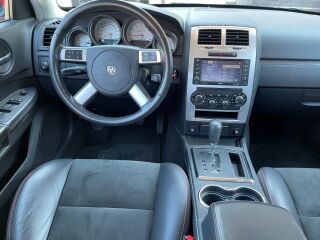 Dodge Charger SRT8/ 6.1 V8 318kW