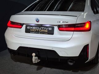 BMW 330 E M-Sportpakett PRO LCI 2.0 215kW