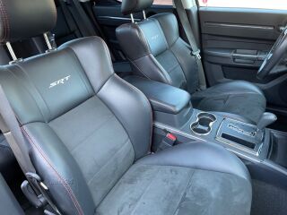Dodge Charger SRT8/ 6.1 V8 318kW