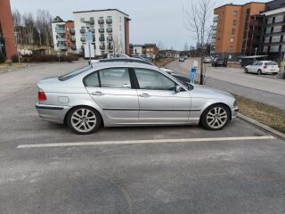 BMW 330 3.0 R6 170kW