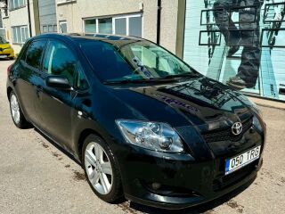 Toyota Auris 2.2 130kW