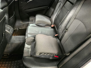 Mercedes-Benz E 270 AVANTGARDE 2.7 130kW