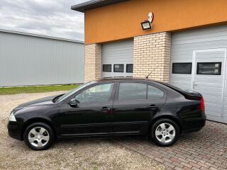 Skoda Octavia Comfort 1.6 75кВ