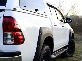 Toyota Hilux 2.4 110кВ