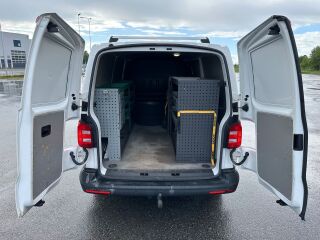 Volkswagen Transporter 4MOTION L2H1 2.0 TDI 110кВ