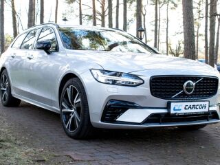 Volvo V90 AWD T8 R-Design DARK Long Range 2.0 T8 AWD Recharge 335kW