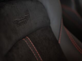 Aston Martin DBX 707 4.0 V8 520kW