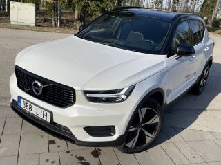 Volvo XC40 R-DESIGN INTELLI SAFE PRO GEARTRONIC RECHARGE 1.5 T5 Twin-Engine PLUG-IN-HYBRID 60 + 132kW