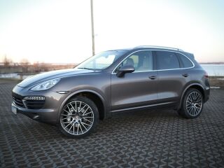 Porsche Cayenne S 4.8 V8 294kW