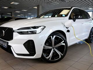 Volvo XC60 AWD B&W 4C LUXURY+ ULTRA DARK XENIUM INTELLI  2.0 T6 Plug-in Twin engine LONG RANGE 293kW