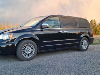 Lancia Voyager 2.8 130kW