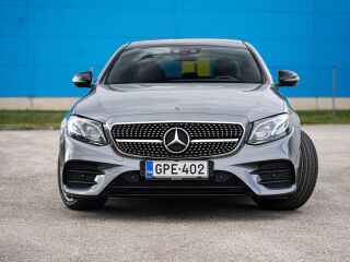 Mercedes-Benz E 300 de AMG 2.0 143kW