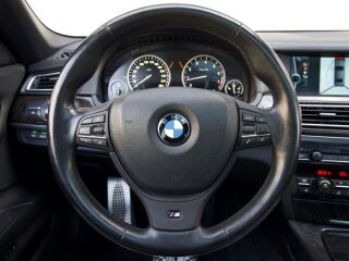 BMW 750 iL M-Pack xDrive 4.4 V8 N63B44 300kW