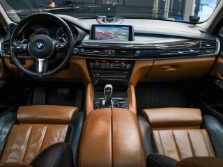 BMW X6 xDrive50i 4.4 V8 330kW