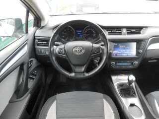 Toyota Avensis 1.6 D-4D 82kW